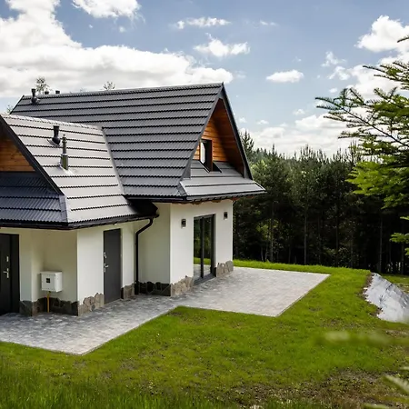 Urbar House - Wiewiorki *