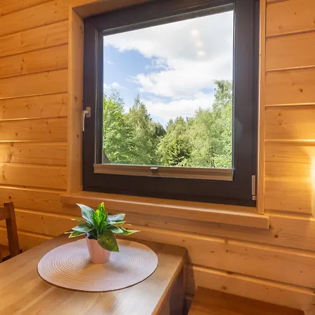 Urbar House - Wiewiorki Semesterbostad *