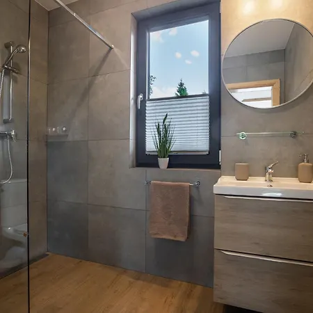 Urbar House - Wiewiorki Semesterbostad Zubrzyca Gorna